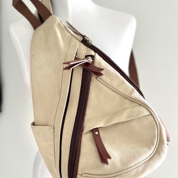 Antik Kraft Canvas Sling Bag Crossbody/Backpack Rucksack Unisex - Picture 2 of 7